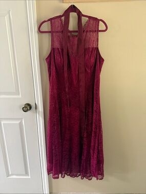 Lace Midi Maternity Dress w/unattached sash tie in maroon